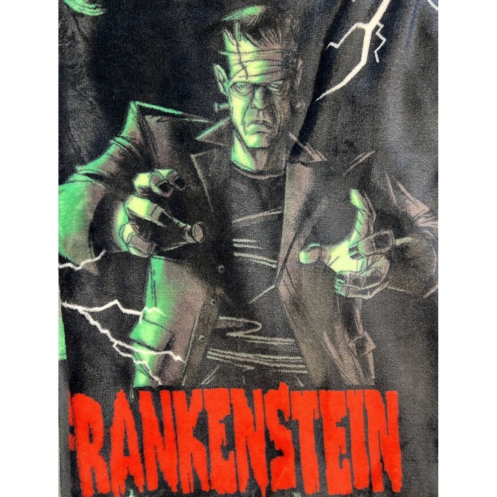Universal Monsters Frankenstein Halloween Black Plush Throw Blanket 50" x 70" 🧌